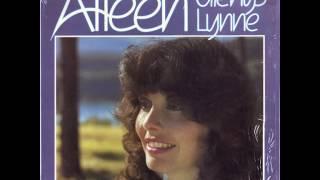 Glenys Lynne - Sateliet