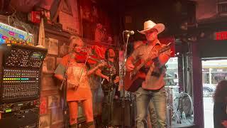 Exploring the legendary Honky Tonk bars on Broadway St in Nashville,TN - June 2022