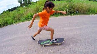 NIÑA DE 8 AÑOS APRENDE a PATINAR SKATE por PRIMERA VEZ