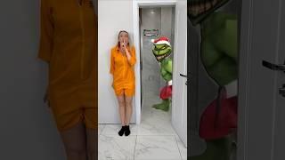 The Grinch steals a Prisoner and a Spiderman Remix #shorts