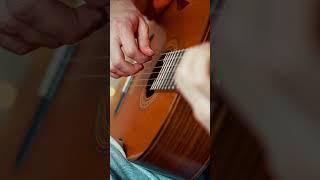 CAROL OF THE BELLS PLAYED ON CLASSICAL GUITAR