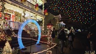 Every Single House in This American Town Is Decorated for Christmas