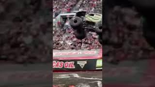 Kraken Tampa Huge Air Save 2022 #crazy #monsterjam #monstertruck #insane #kraken #save #huge