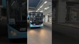 Autobuzul Otokar C12 #6471 cu hârtie părăsind stația de urcare “Străulești” pe linia 304