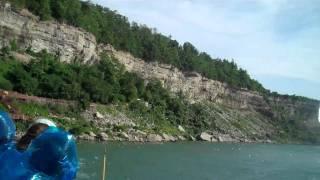 Maid of the Mist, Heading to the Canadian Falls