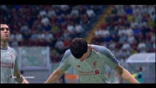 FIFA 19 Sergio Gómez Strike