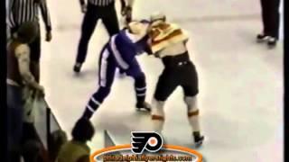 Mar 15, 1981 Dan Maloney vs Glen Cochrane Toronto Maple Leafs vs Philadelphia Flyers