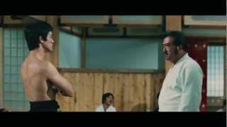 Chen Zhen (Bruce Lee) against Japanese "Hongkou" dojo.