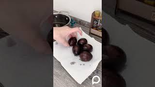 Окрашивание яиц в вине