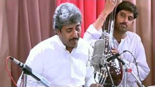 Ustad Rashid Khan singing Raag Desh [Nadaan Jiya Re Gum Gayo Re]