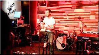 Adam Levine performs Maroon 5 hit "Sunday Morning" Live Hollywood