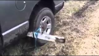 Tips  !! How to remove the vehicle stuck in mud or slippery road