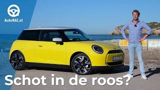 Mini Cooper SE (2024) Review - Elektrische Mini is een PRETMACHINE! - AutoRAI TV