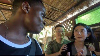 Chinese Lady Beat Black Man For Speaking Fluent Chinese In Thailand