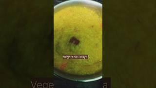 #shorts#Daliya moong dal ki khichdi#Quick Vegetable Daliya khichdi recipe #youtubeshorts