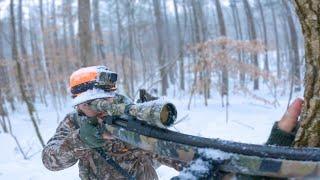 BIG BUCK IN THE SNOW! (Still Hunting the RUT in Alabama)