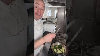 Let's sauté a zucchini #sauteedvegetables #cookingmethod #salt #cookingtutorial #everydayisfeastday