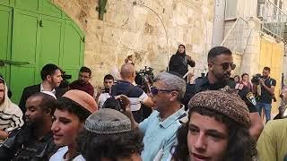 A struggle between two groups: extremist Jews and extremist Muslims in Jerusalem