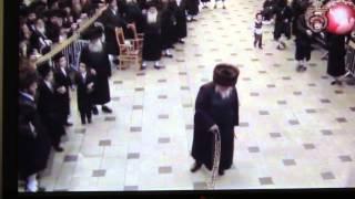 Belz Wedding 2014 - Part 42, Belz Rebbe Mitzvah Tantz 6