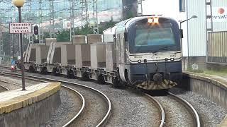 Renfe Mercancias FEVE - 1914 con tren multitransporte en Maliaño