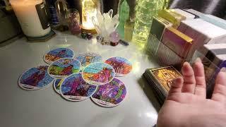 Tarot / Người mới tới hay người cũ quay về 