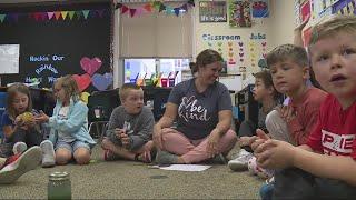 Oskaloosa Elementary teacher awarded Golden Apple