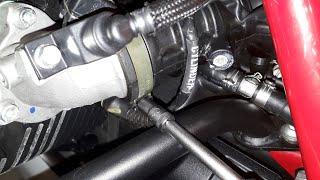 Moto Guzzi V85 TT – Replacing Original Hose Clamps on Throttle Body Hose