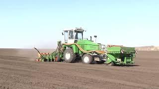 Gomselmash Palesse K-G-6 with Amazone planter in Sibiria