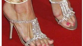 30 Celebrities Who Have Weird Looking Feet 