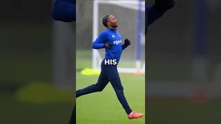 Why Raheem Sterling runs in intriguing way? | Must watch || #shorts #football