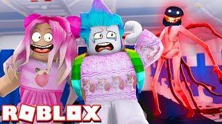 MeganPlays took me on a HAUNTED plane ride..this was bad! Airplane 2 Roblox Story