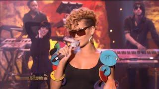 Rihanna - Pon De Replay, Don't Stop The Music, Hard, Rude Boy (Live on Ellen Show) 4K