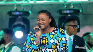 SR. AIMEE MWEZE dans  DES NOUVELLES CHOSES - SUNSET MUSIC (SHUKRANI LIVE)