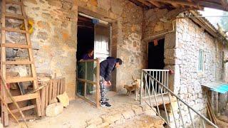 This kind boy restored his grandfather's old house in the forest and built a new kitchen for him