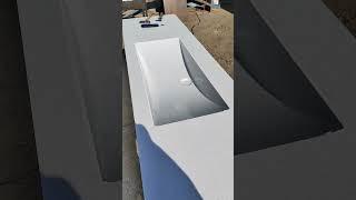 литая раковина из искусственного камня