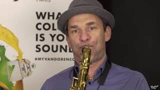 Michael Cheret compare les anches de Jazz Vandoren