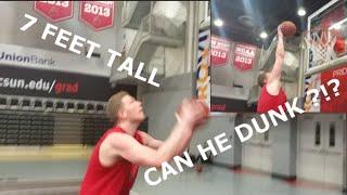 HOW EASY IS IT TO DUNK?!   -My 7 foot life-