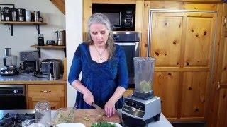 Chell's Kitchen: I Come From a Land Down Under Green Smoothie