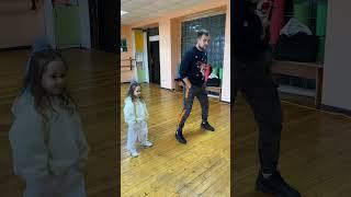 Малышка 4 годика выучила танец за 2 минуты#legiondance