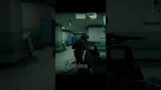 Scare or Reflex? - New videos every day on the channel (PT-BR) #readyornotgame #gameplay