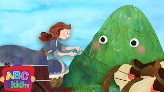 She'll Be Coming Round the Mountain | CoComelon Nursery Rhymes & Kids Songs