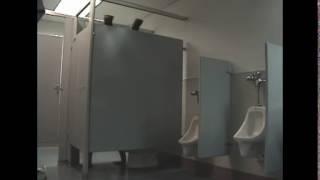 Jason Bourne shits over a stall