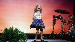 5-Year-Old 'Moana' Fan Sings Her Heart Out