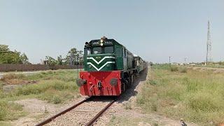 Passenger Train between Lala Musa-Sargodha | 138 Dn Lala Musa Express Passing Bhalwal