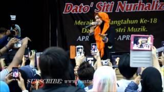 Siti Nurhaliza- Seindah Biasa