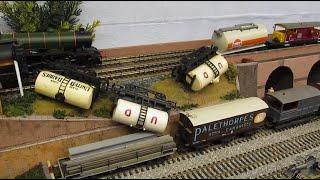 Buckland Junction Loft Model Railway 113. The best of Buckland Junction's model railway video clips.