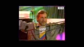 Wojciech Skowroński (Woytek Band) - Jesienne róże - (koncert Cicha woda - Opole '89