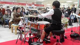 7 y/o DRUMMER DRUM SOLO