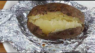 4 Steps To Make Baked Potato ( 4步骤制作烤土豆)