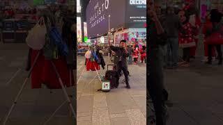 Rapper Chandan Shetty singing Kannada song on new york #rapsongs #kannada